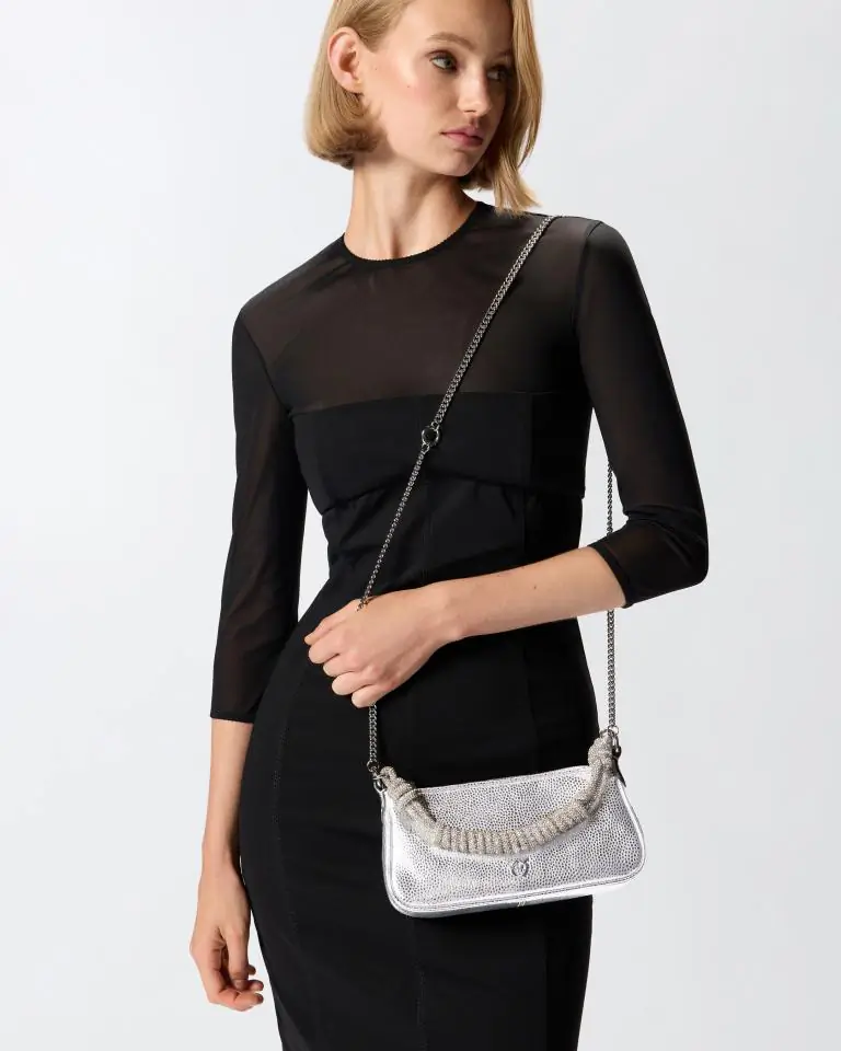 105915A2WD-ZZFN-AA01