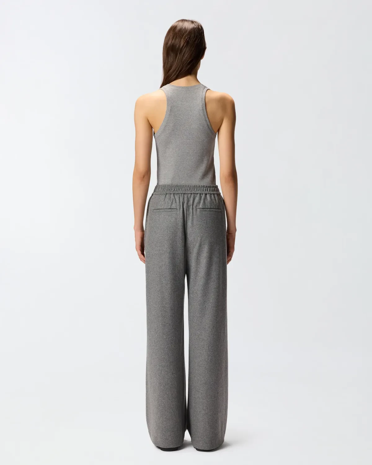 106118A2ZUI7600101_3