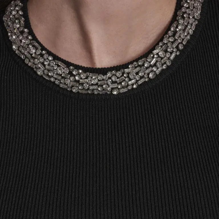 DKNYDJ22025_17_DJ6R0954_BLK_ALT3