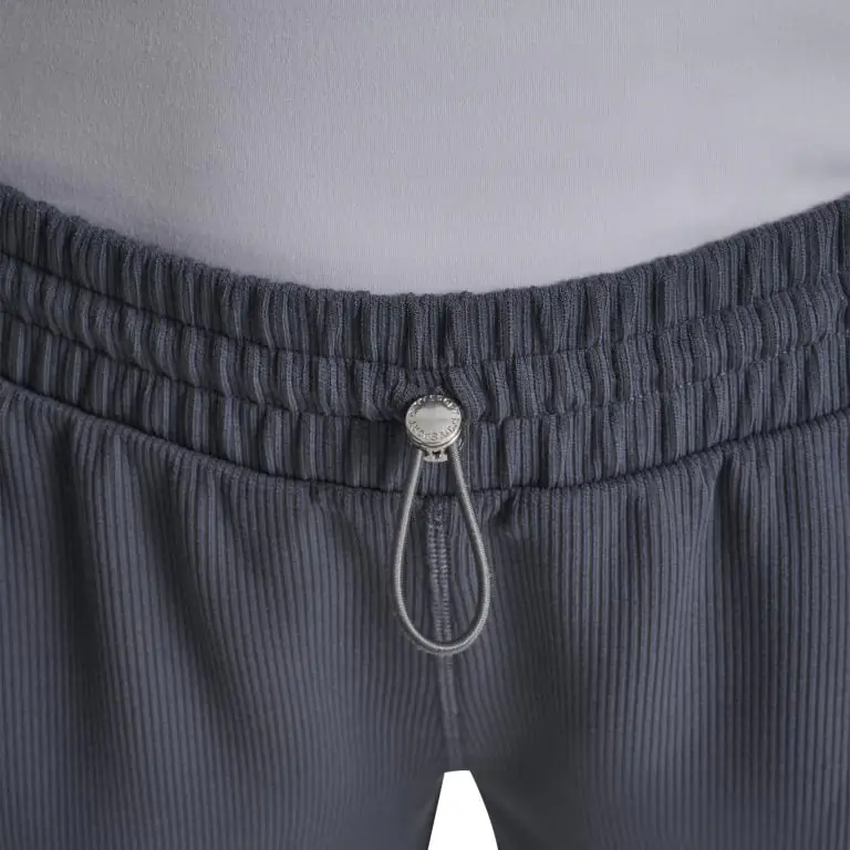 DKNYDP20525_10_DP6P3859_F4O_ALT2