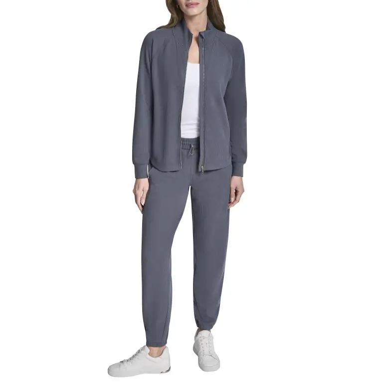 DKNYDP20525_9_DP6J9690_F4O_ALT1