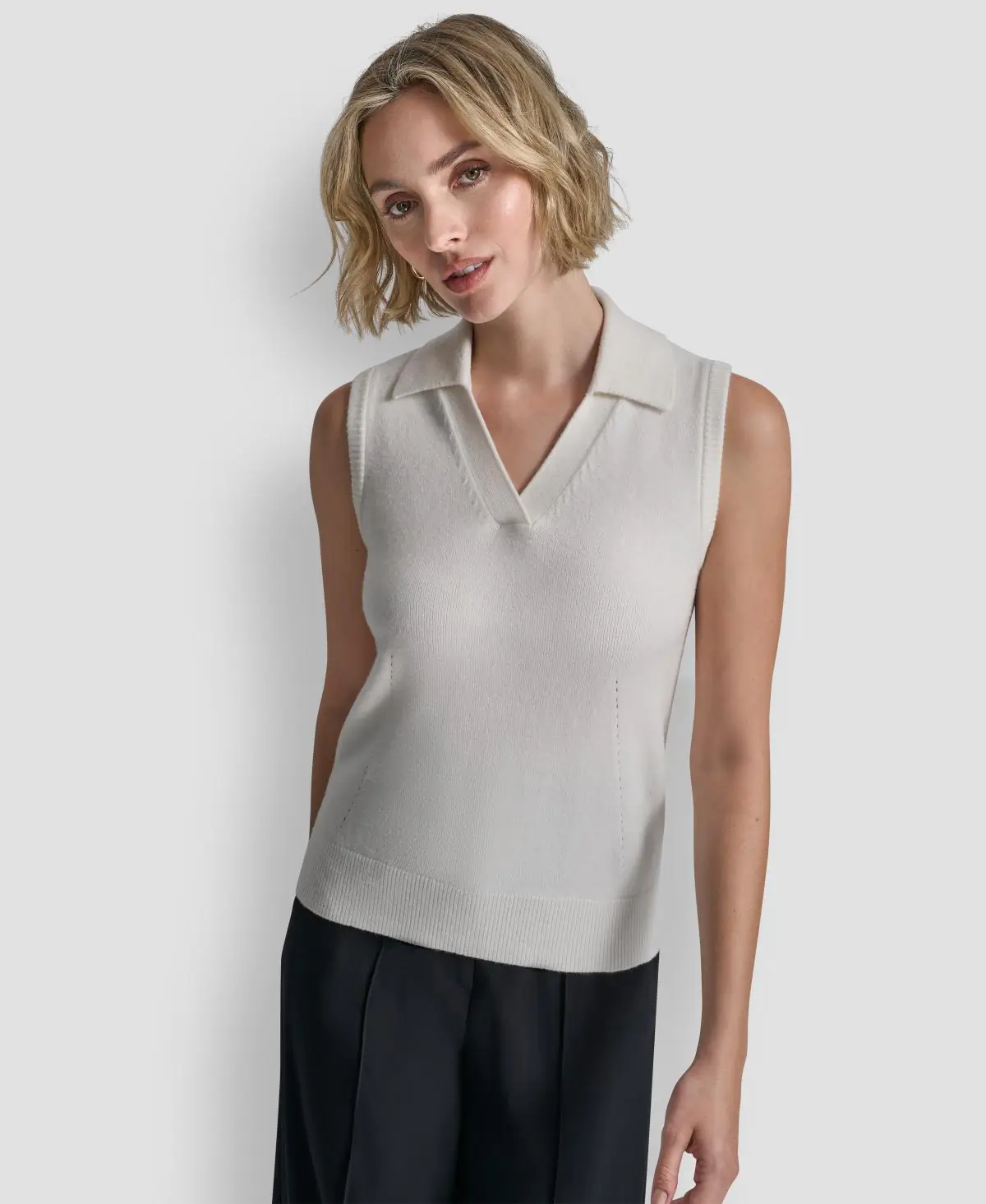 DKNYDU20925_23_UK5TRA38_IVY_F