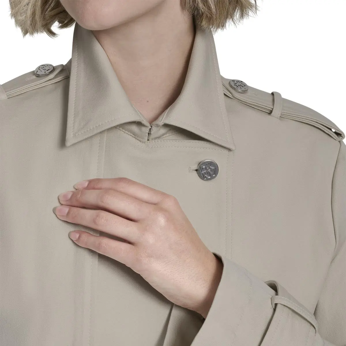 DKNYDW20425_30_P5KJTD40_ECR_ALT3