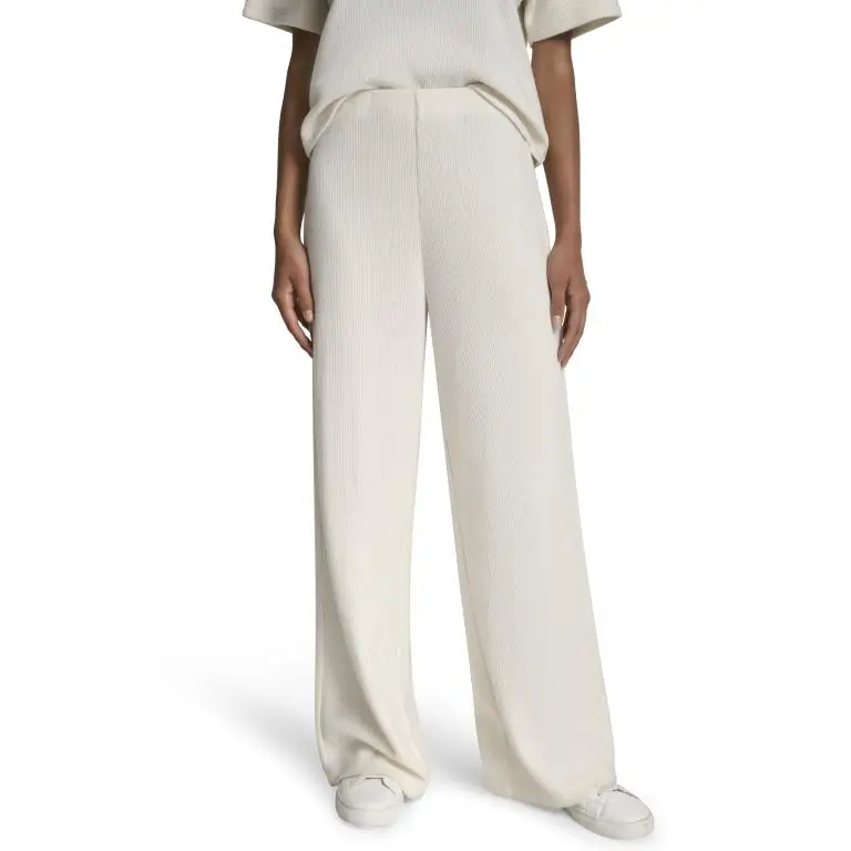 DKNYDJ17825_28_DJ6P3116_EN2_F