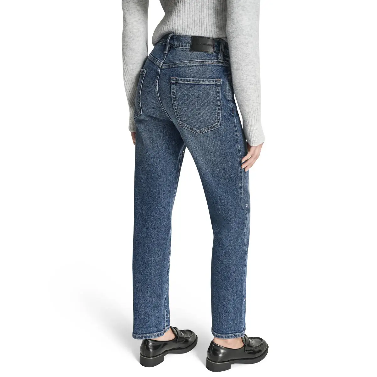 DKNYDJ17825_25_DJ6B4196_QLI_B