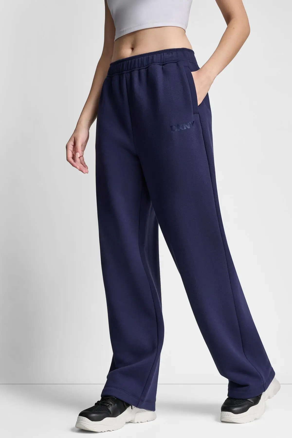 DKNYDP20025_35R_DP6P3795_PCT_RETAILb