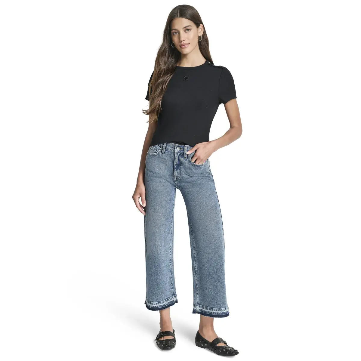 DKNYDJ17825_26_DJ6C4207_JEC_ALT1