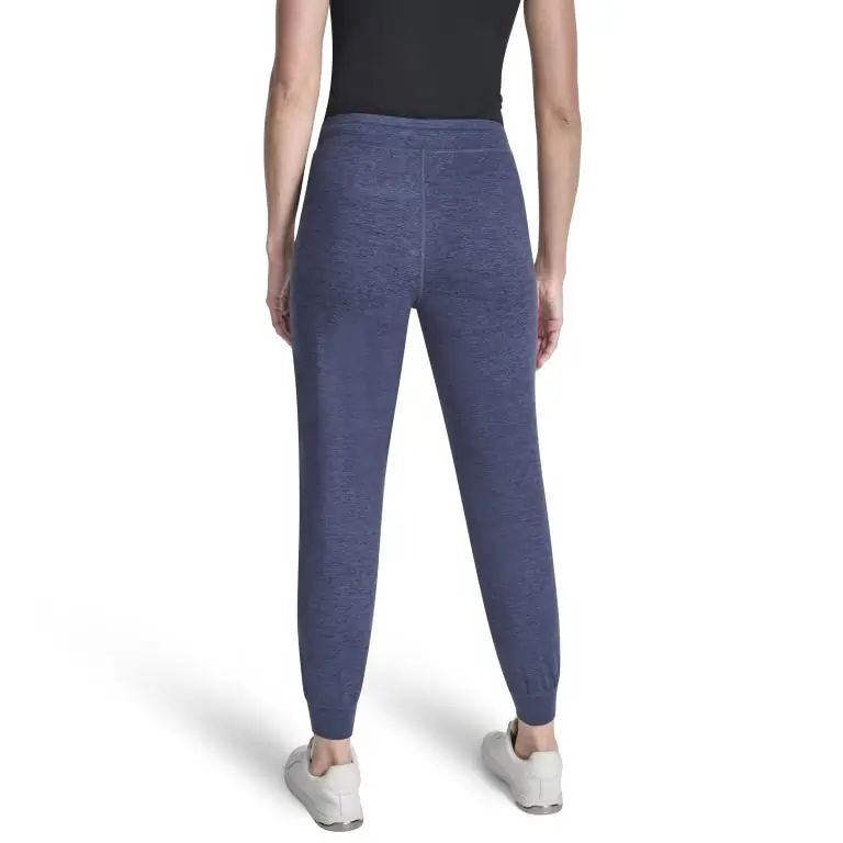 DKNYDP20525_42_DP6P3553_QHH_B