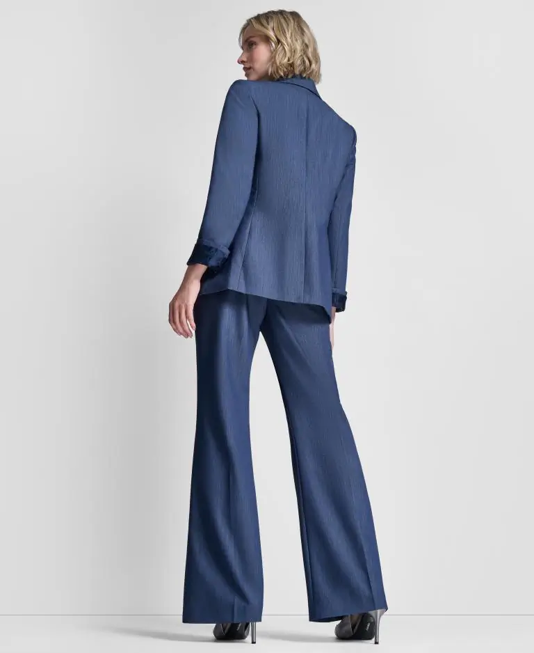 DKNYDU20925_50_UK5J3466_GDX_HEROb