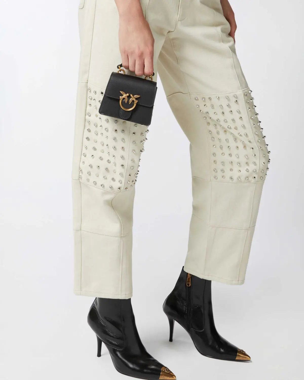 102740A0F1-Z99Q-AA05