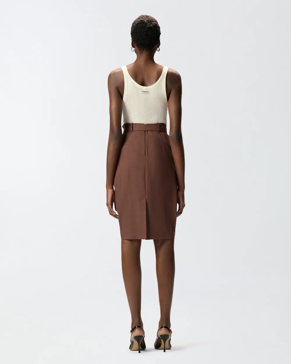 106449A2W6L7802501_3