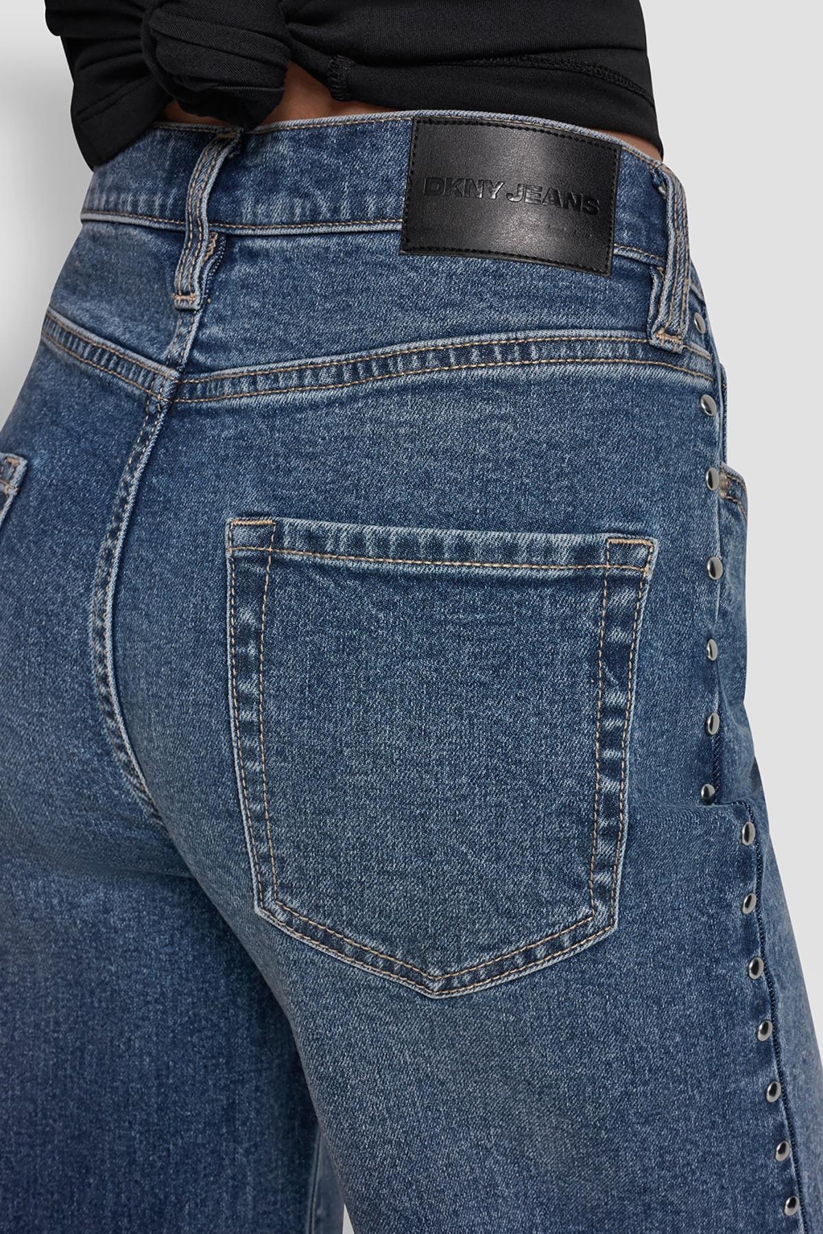 DKNYDJ22025_71_DJ6M4228_YJQ_ALT3