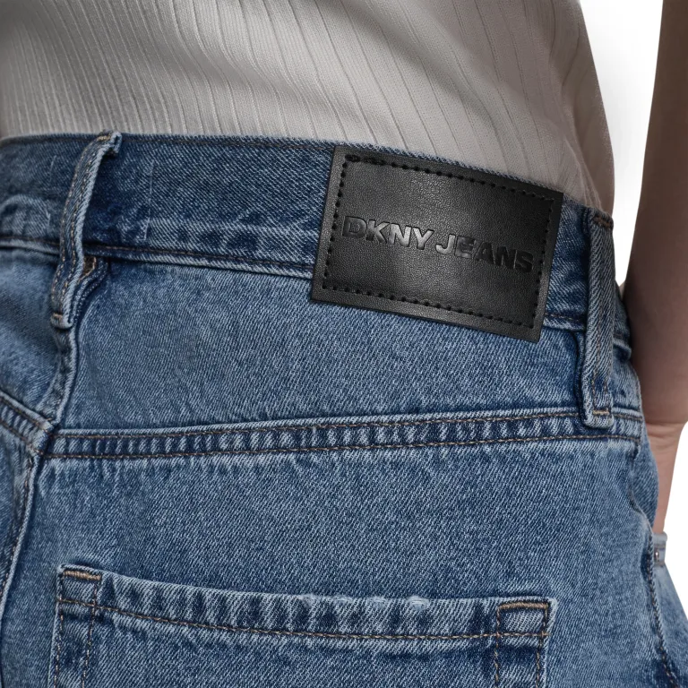 DKNYDJ23125_2_DJ5S8053_OED_ALT4