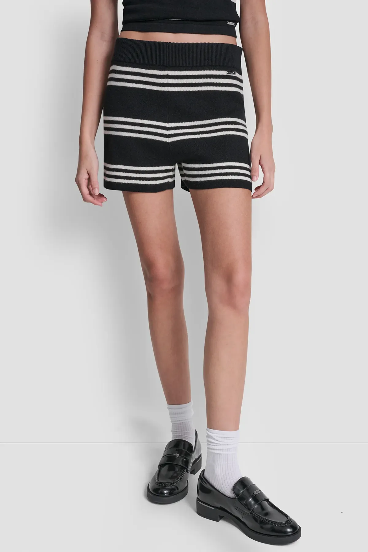 DKNYDJ24825_25_DJ6R0130_2L5_F