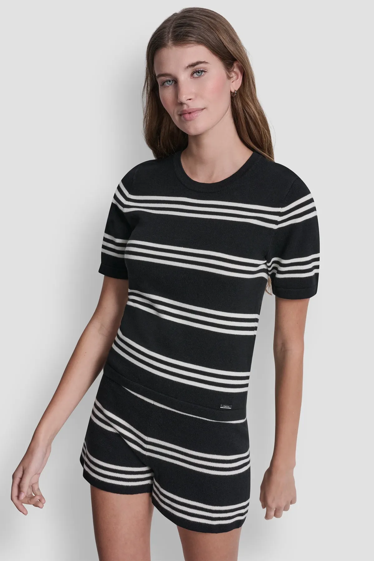 DKNYDJ24825_24_DJ6R0129_2L5_F