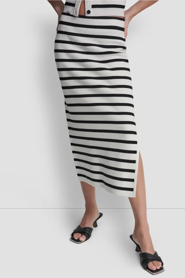 DKNYDJ24825_48_DJ6R0249_IVK_F