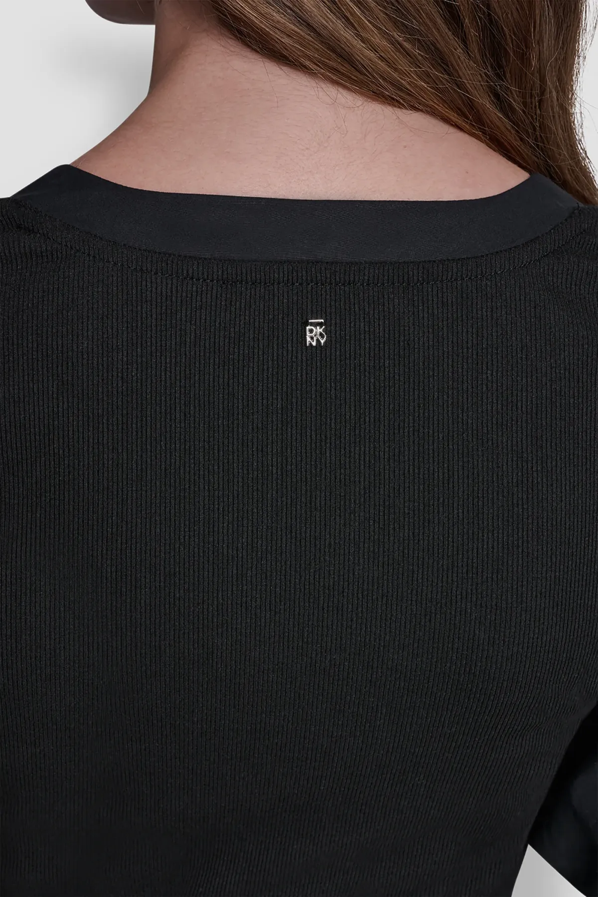 DKNYDJ24825_37_DJ6D9159_BLK_ALT3