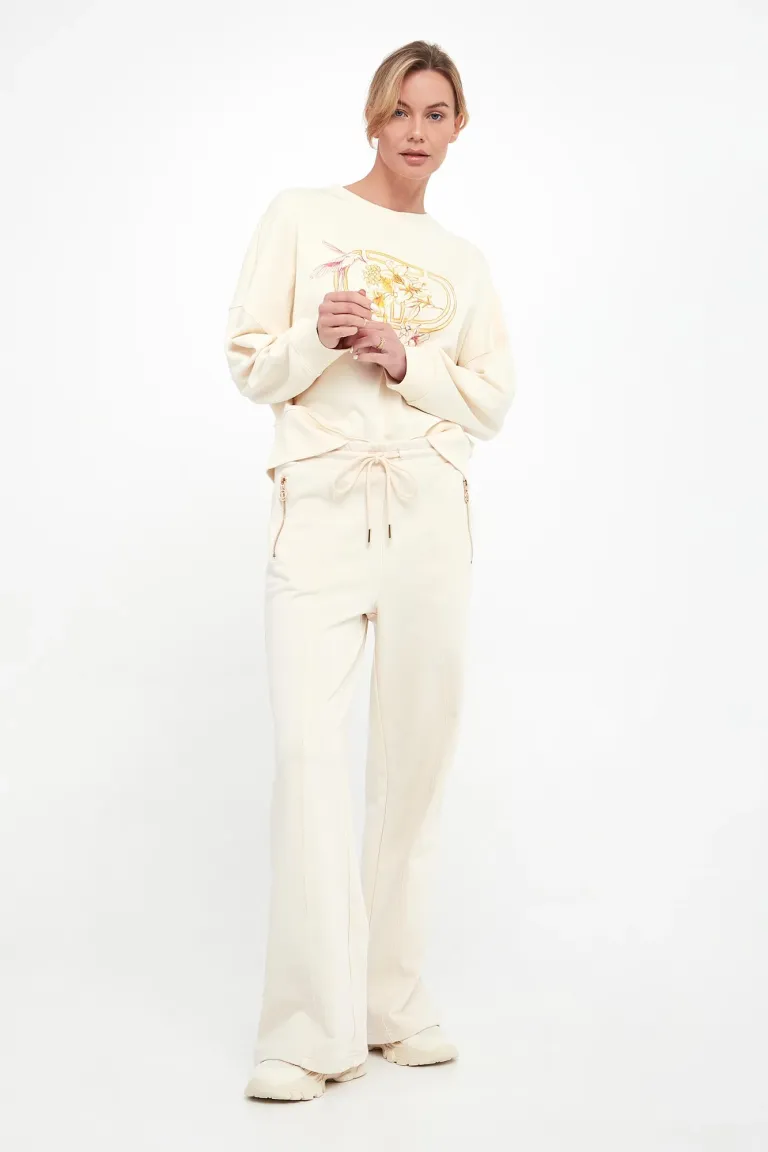 251TP2482 Delicate Beige 1