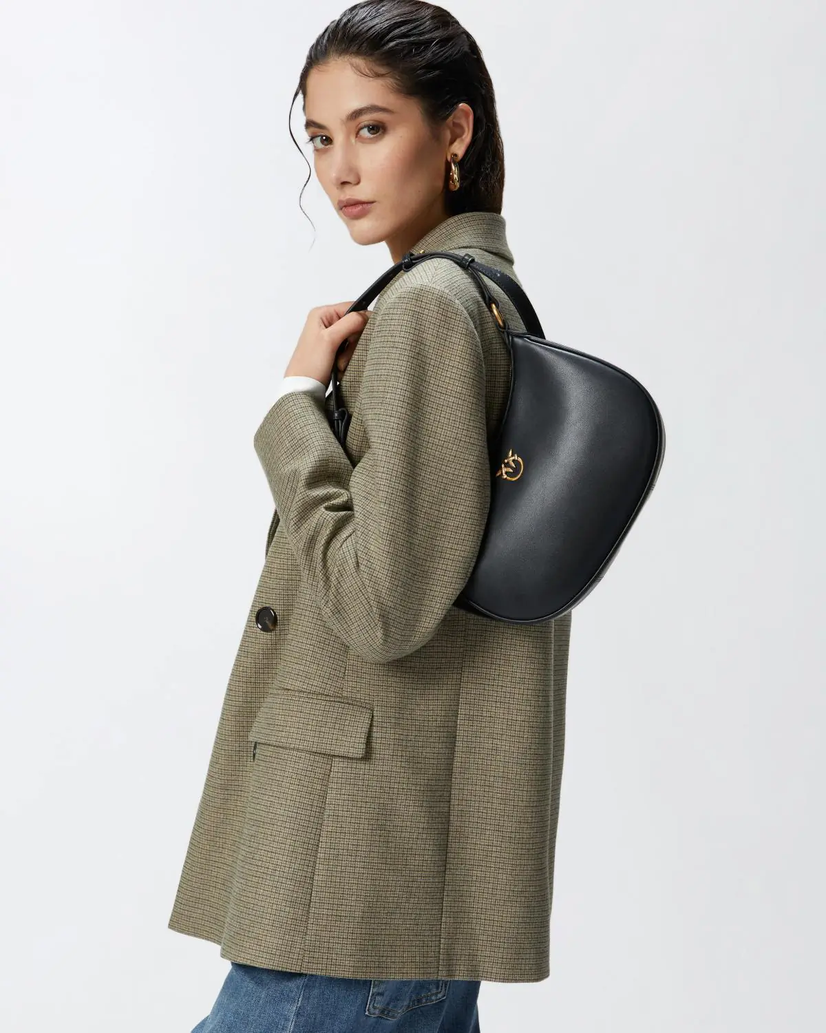 102790A0F1-Z99Q-AA01