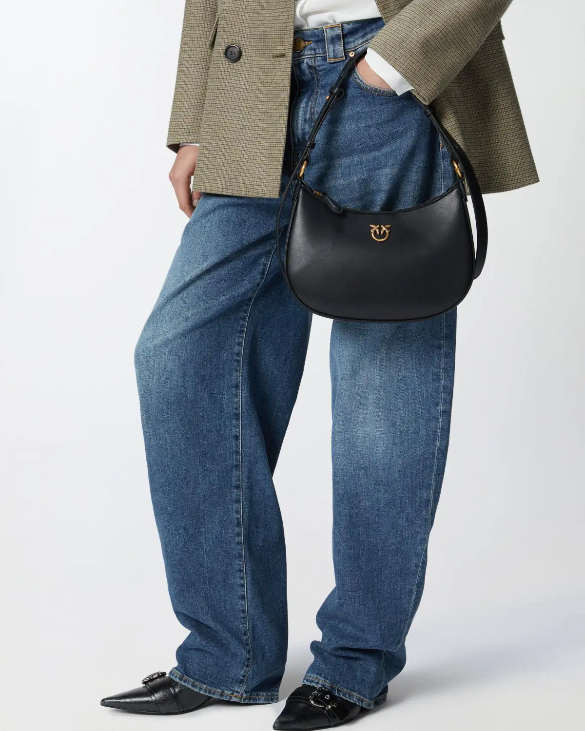 102790A0F1-Z99Q-AA02