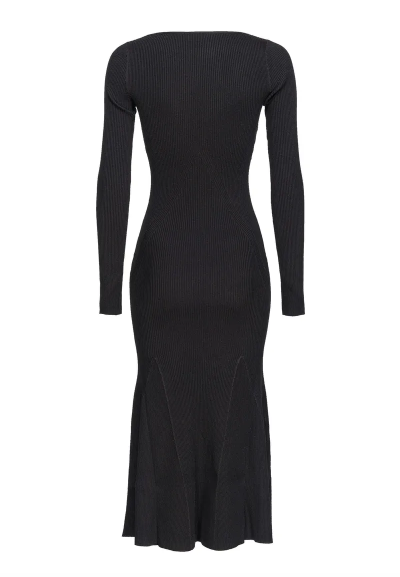 c046b4fbb47a477995bf6c2982938907