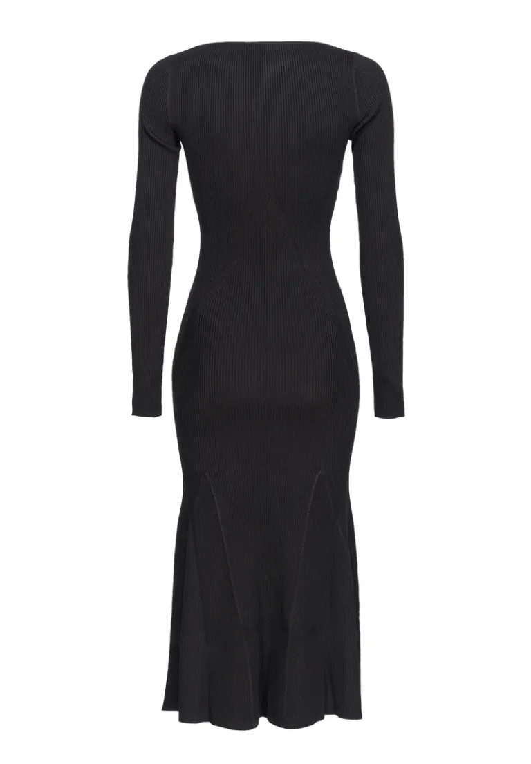 c046b4fbb47a477995bf6c2982938907