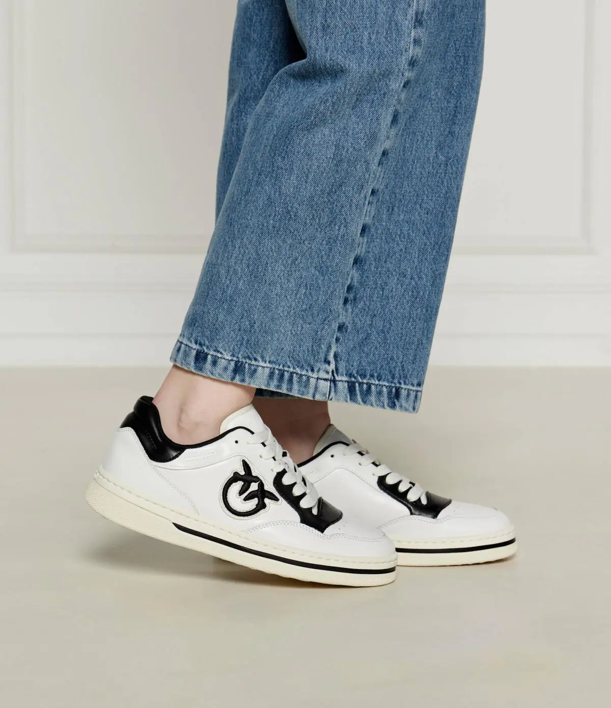 i244w0000386100037-5