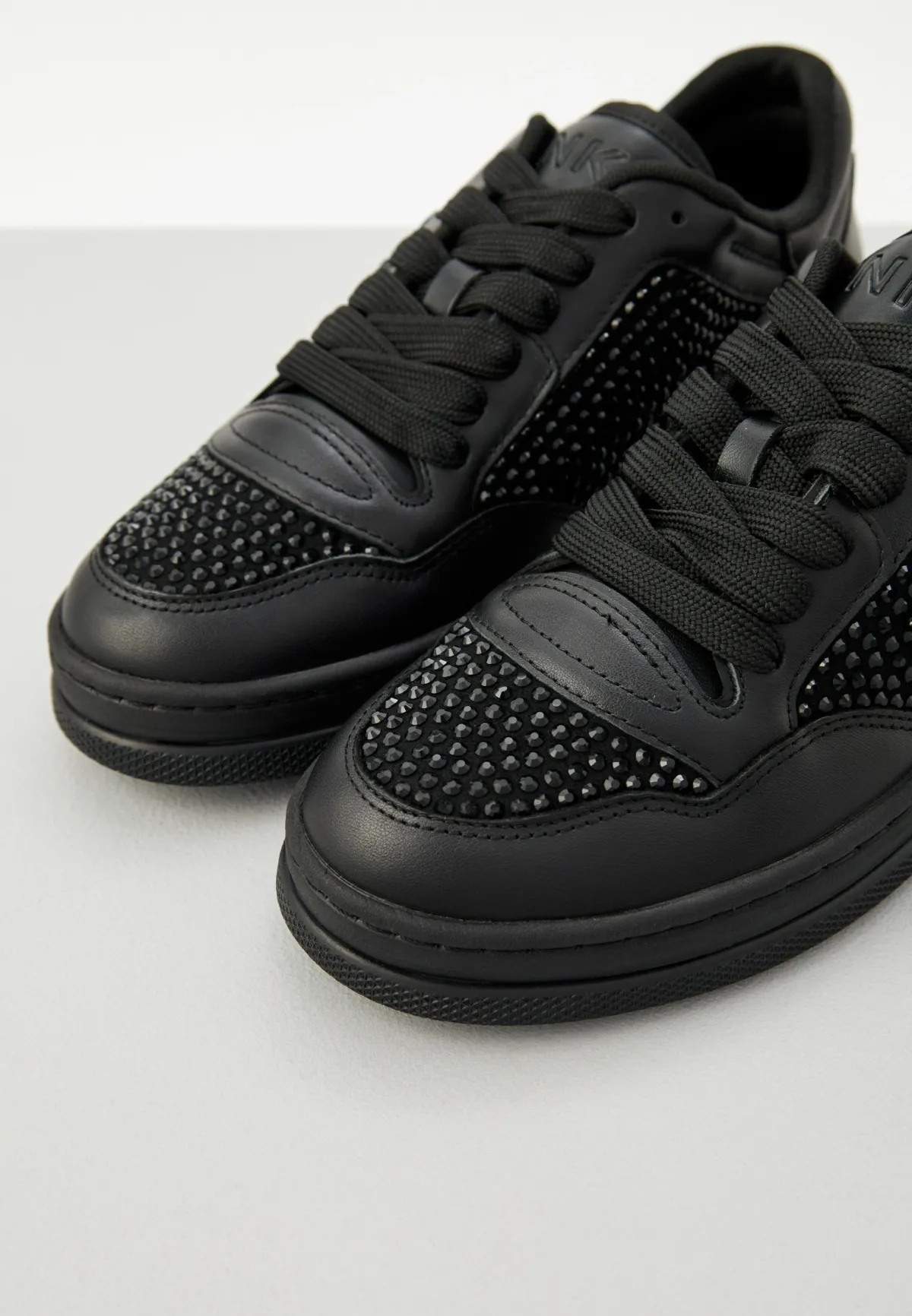 RTLAEA366301_26115569_2_v1_2x