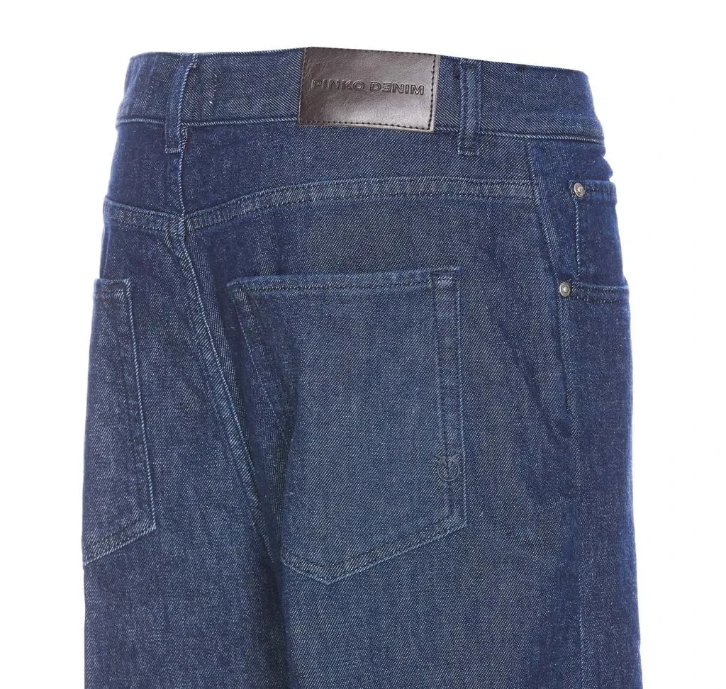 e7f86eb0-8a2e-33e4-b52c-f3d7f4140d1d