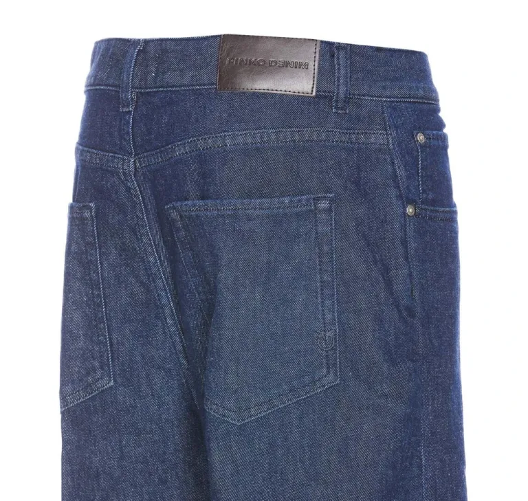 e7f86eb0-8a2e-33e4-b52c-f3d7f4140d1d