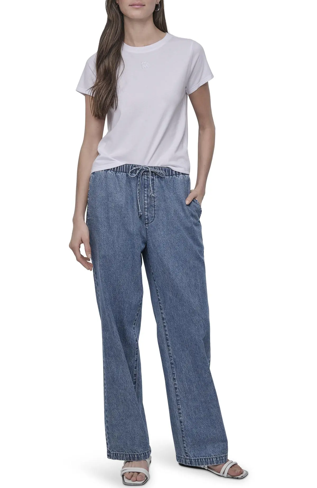 DKNYDJ03925_22_DJ5G4126_TID_Fa